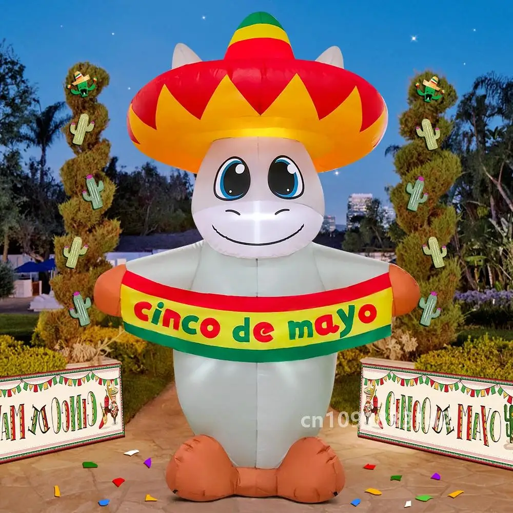 Мексиканский фестиваль Дня Синко Де Майо домашний уличный осел кактус вечерние