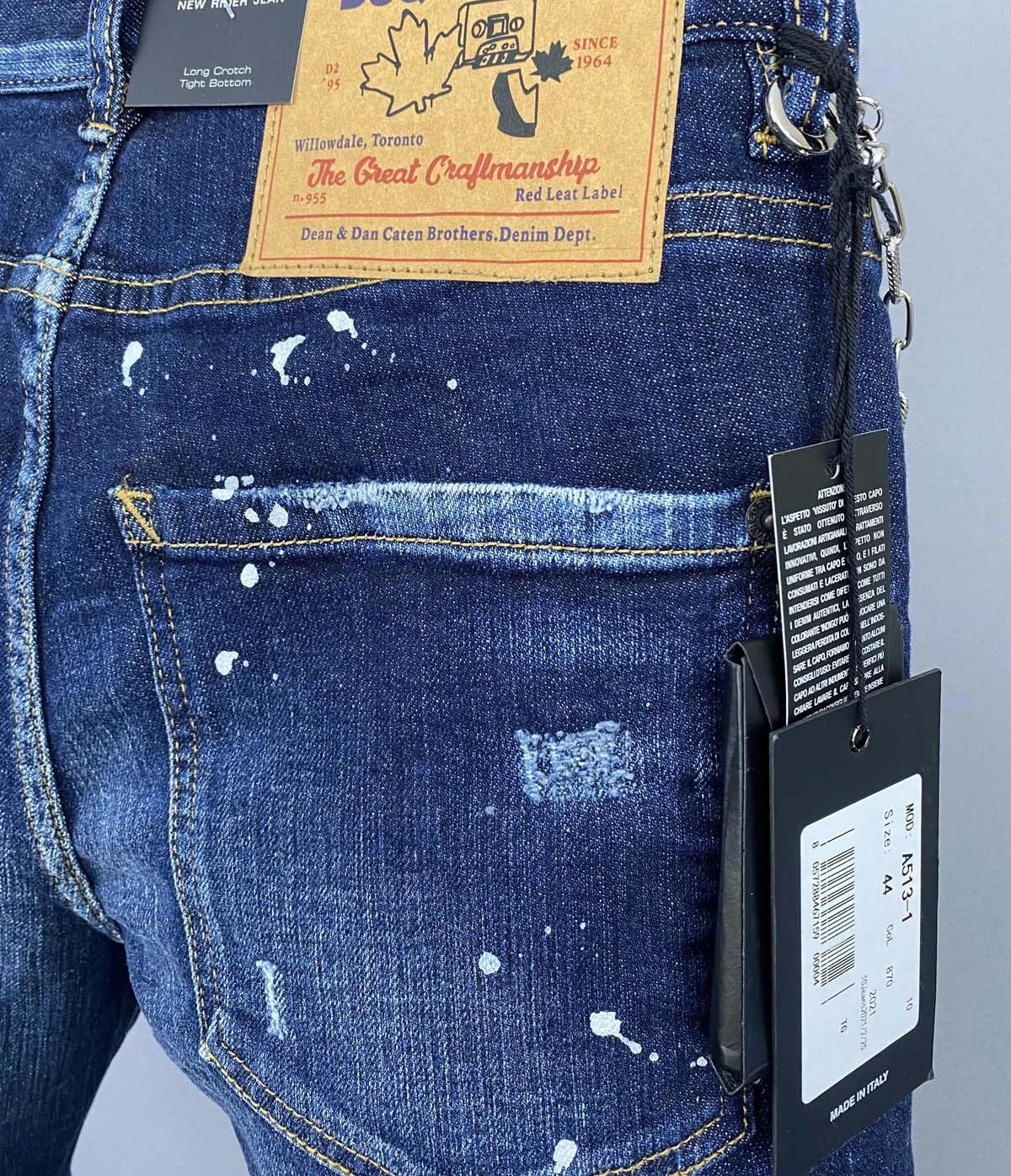 2023 Summer New D2 Jeans Trendy Men's 5/4 Denim Shorts Fashion Slim Fit Elastic Speckled Ink Shorts Men's Trendy Hole