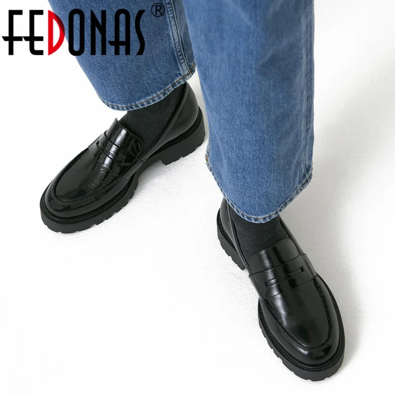 

Женские туфли из натуральной кожи, на высокой толстой платформе, размеры 34-43