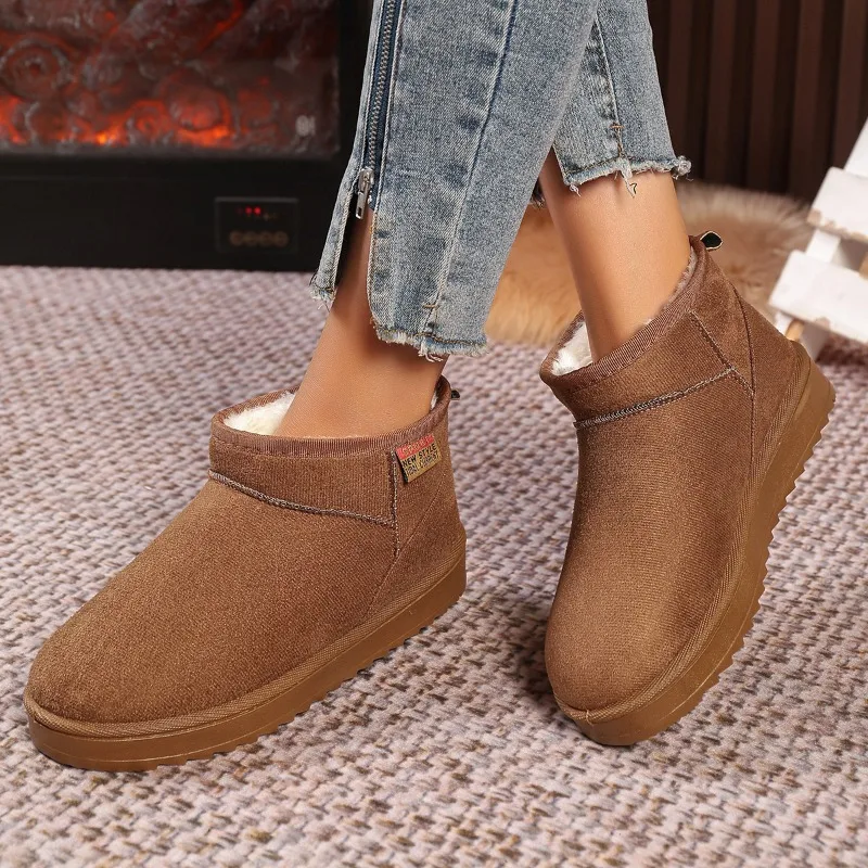 Женские низкие ботинки новые зимние на плоской подошве матовые и флисовые