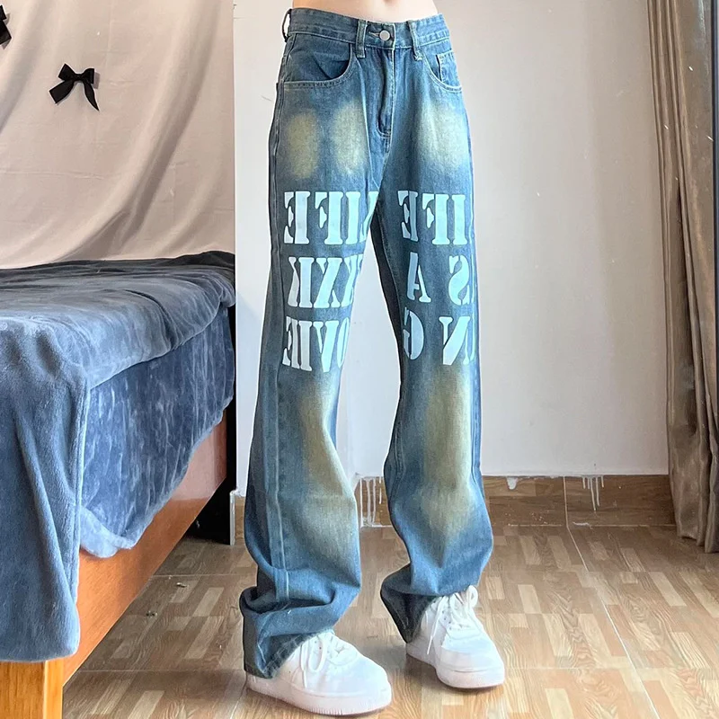 

High quality Straight fall American street lettering jeans contrast wash worn straight loose pants