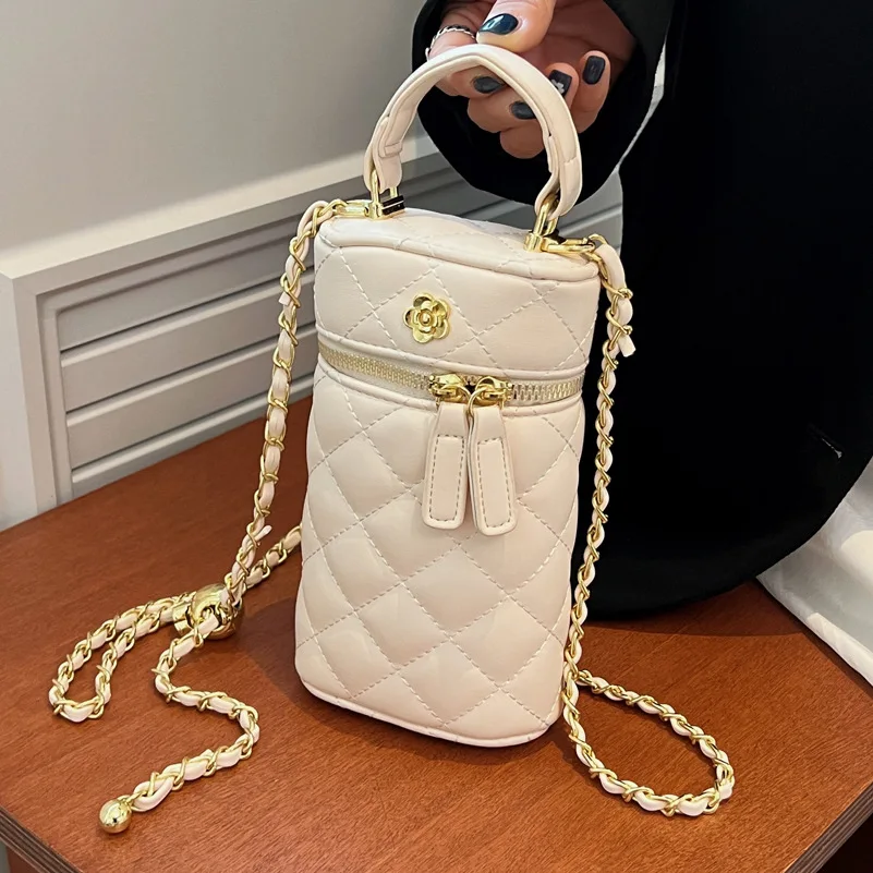 

Mini Bucket Women's Bag Summer 2022 New Textured Niche Rhombus Chain Handbag All-match Shoulder Messenger Bag Small Bag
