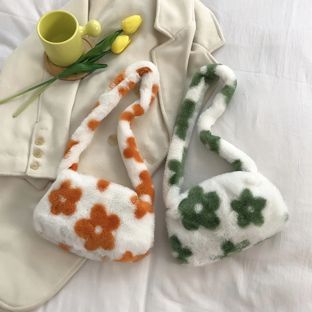 

Женские изысканные сумки через плечо с принтом медведя и цветов, плюшевые милые плюшевые сумки через плечо, женские зимние осенние сумочки, ...