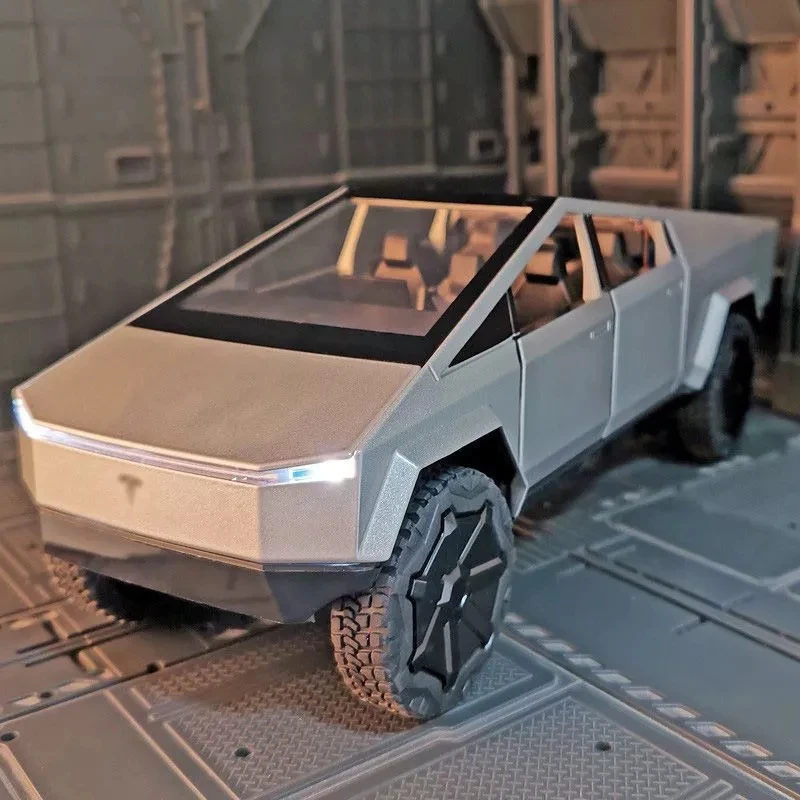 

1:24 Tesla Cybertruck модель машины пикап, автомобиль из сплава, литой металлический игрушечный внедорожник, модель автомобиля со звуком и светильни...