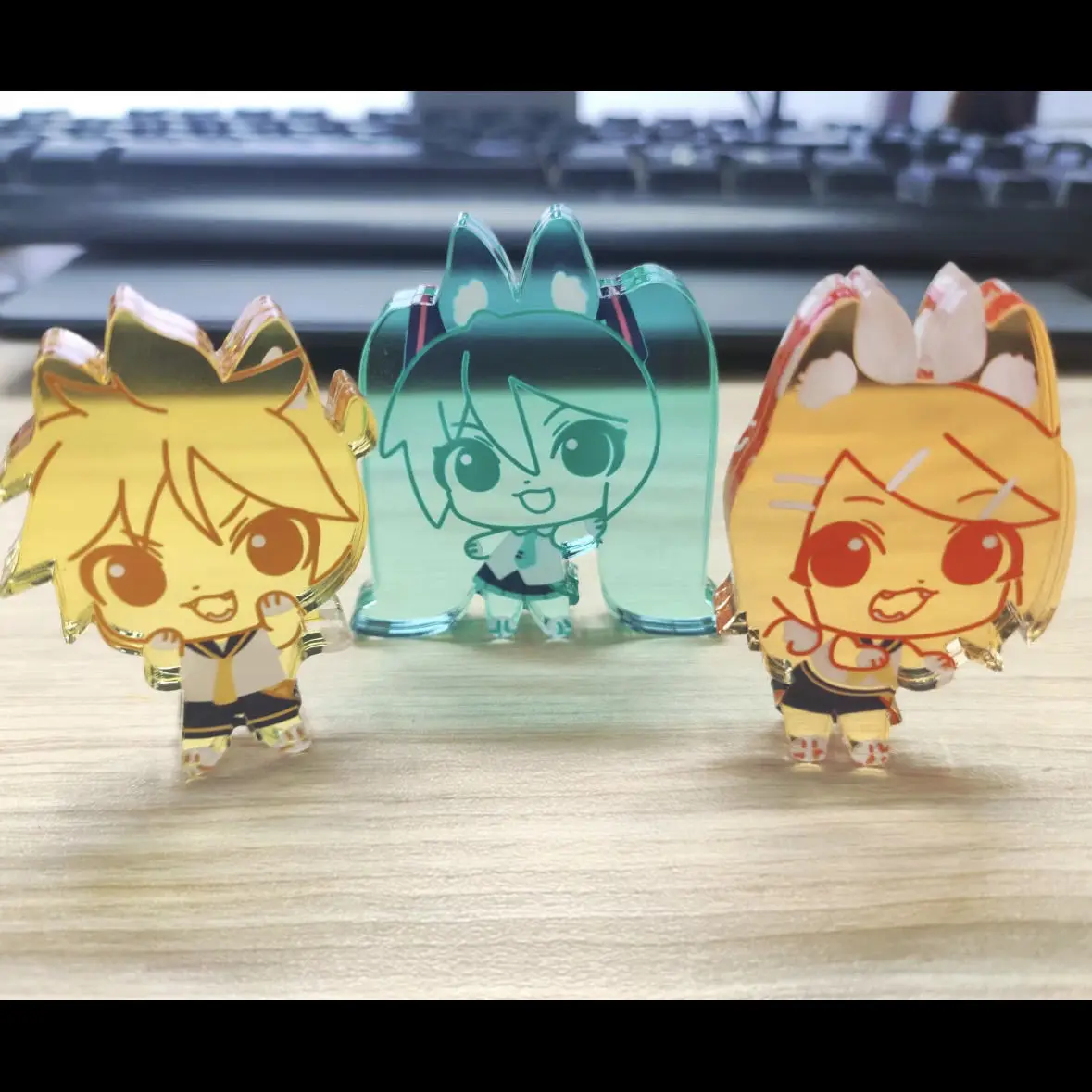 Аниме мультфильм Мику кагамин колокольчик мини стоячий знак настольные