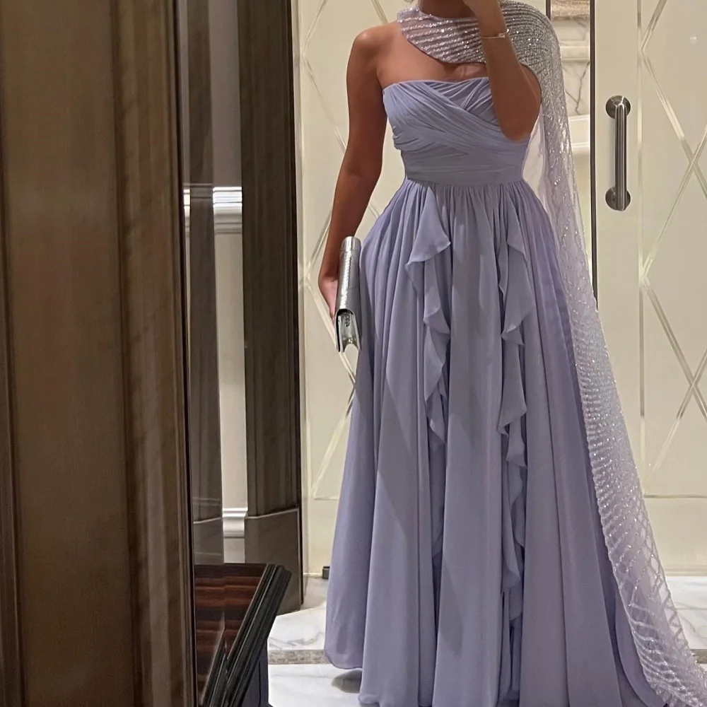 

Женское вечернее платье в пол, без бретелек, с блестками