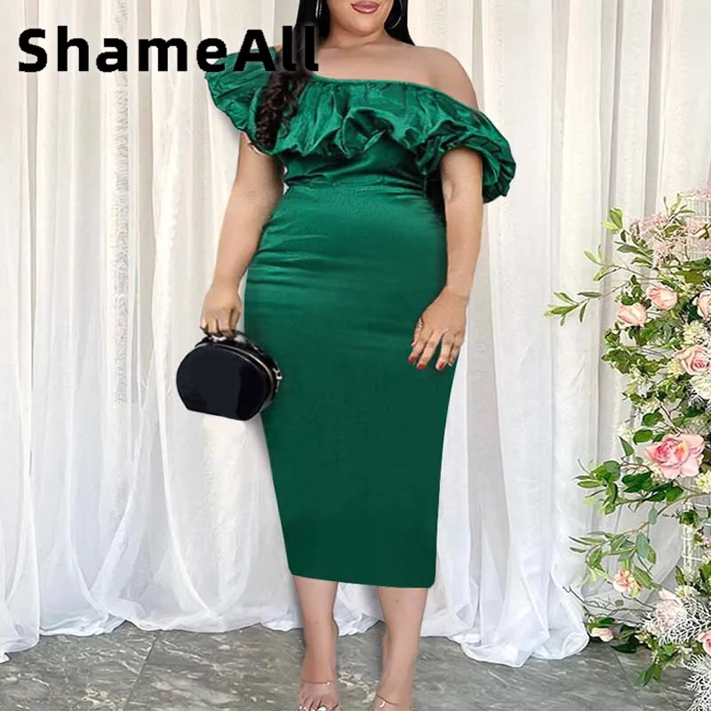 

Платье женское атласное средней длины на одно плечо с оборками