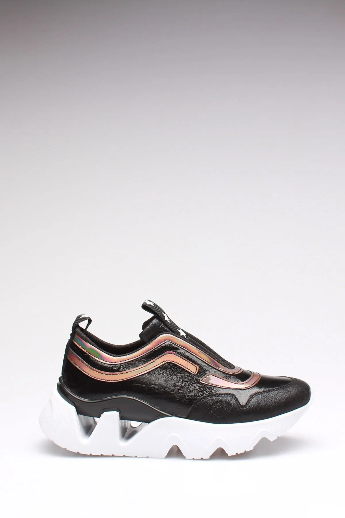 

Fashion Style women's Sports Sneaker Shoes