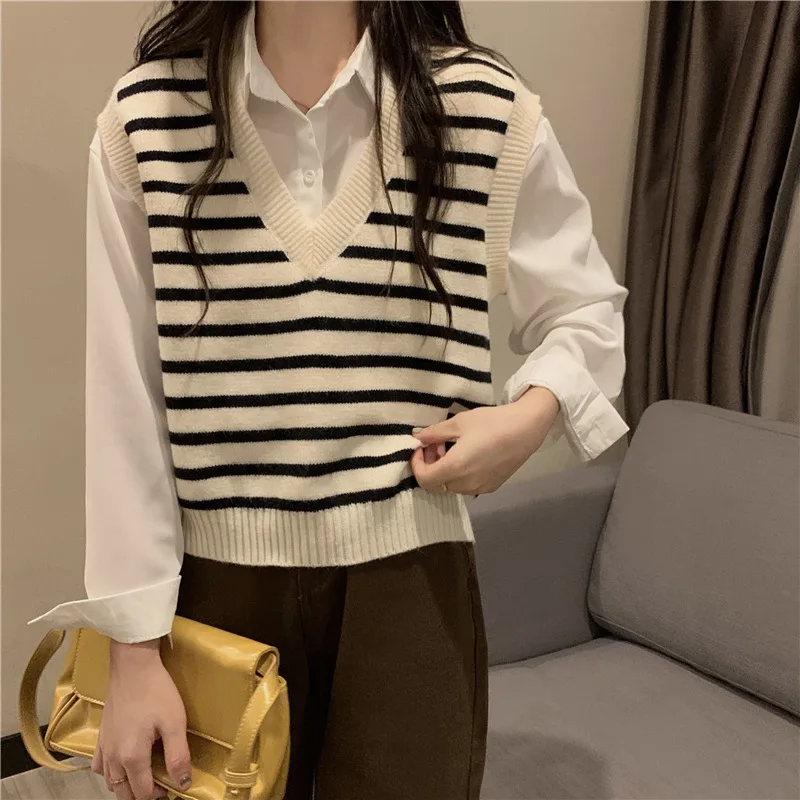 

Gentle Dating Knit Vest Retro Classic Black and White Stripes V-neck Casual Undershirt Knitwear Women Loose Sweater Ins Pullover