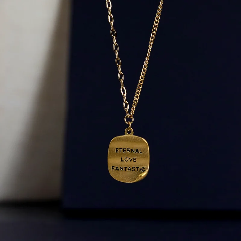 Винтажное матовое небольшое квадратное кубинское ожерелье с надписью на