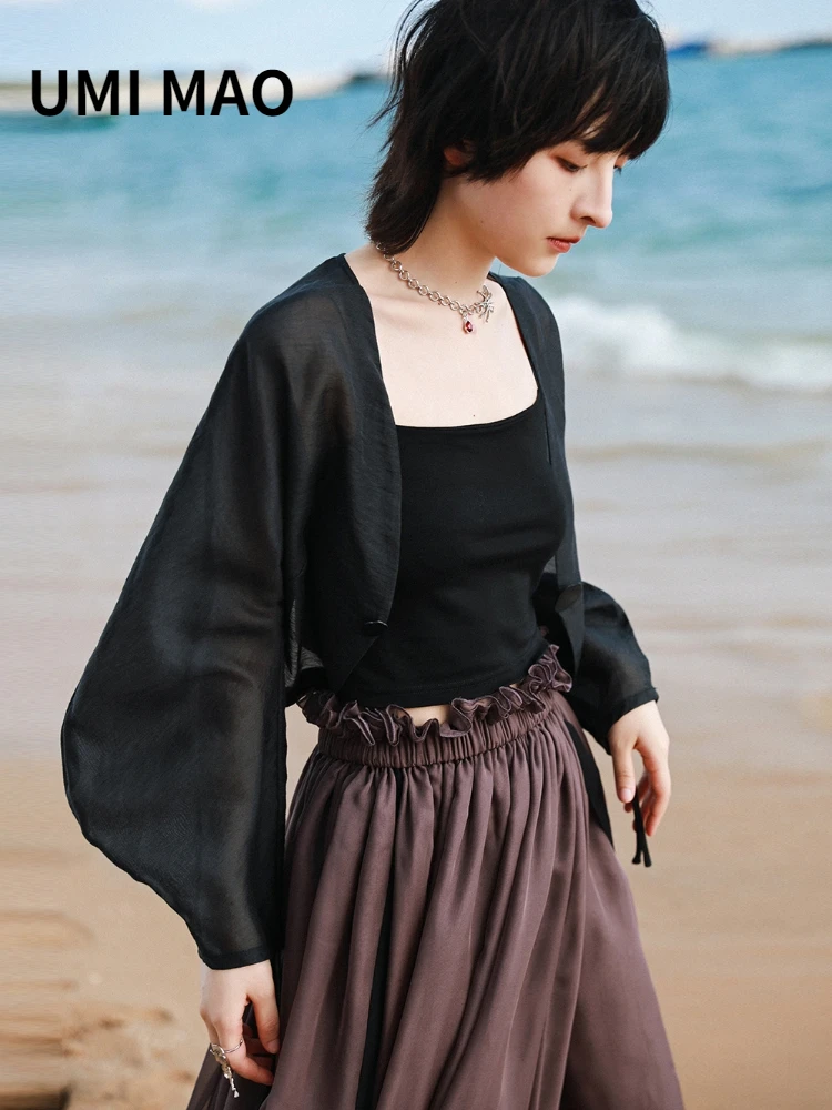 Женская льняная куртка с коротким рукавом на завязках