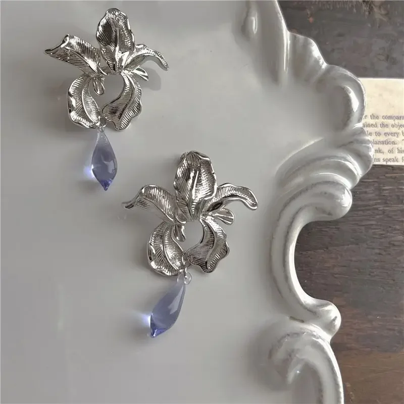 

New Chinese Style Vintage Silver Iris Blue Butterfly Dangle Earrings Glass Tassel Flowers Retro Palace Luxurious Eardrop Gifts