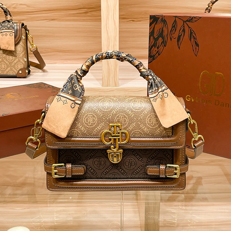 Luxury Designer Vintage Shoulder Bag Leather Silk Ribbon Handbags Metal Buckle Messenger Bag Women Party Crossbody Purses