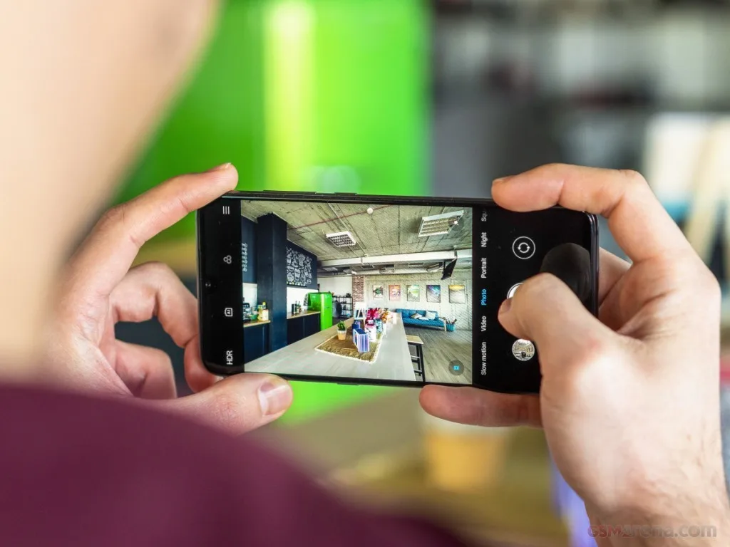 Xiaomi 9 Smartphone 6.39 inches 3300amh battery Cell Phones Android Cellphone Dual Camera Mobile phone