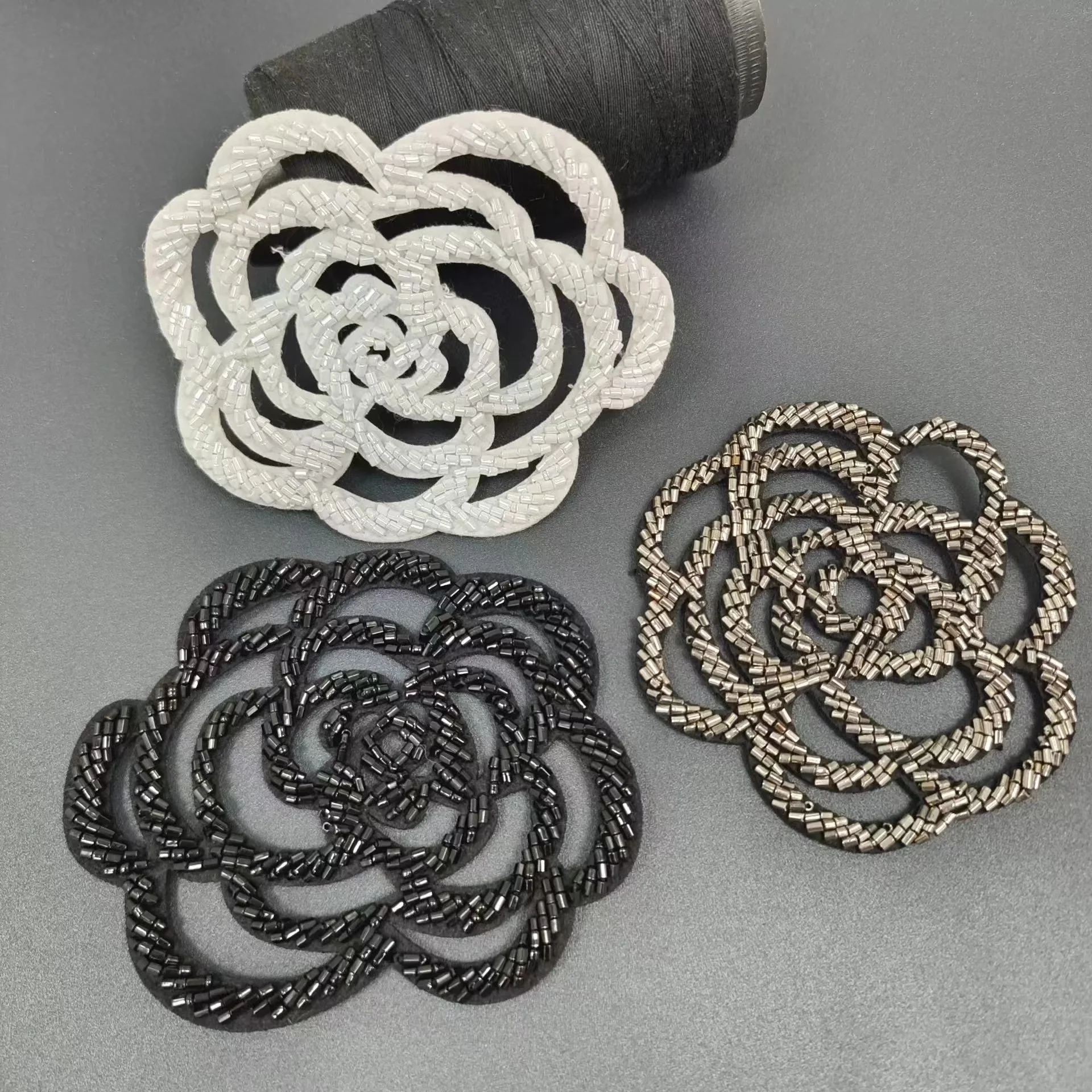

Handmade Beaded Patch Colored Crystal Diamond Cloth Stickers Diy Clothes Decorative Flower Felt Bottom