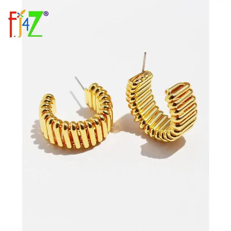 

F.J4Z 2022 Hot Gold Earrings Copper Metal Twined C Hoop Earrings Real Gold Plated Anti-allergic Statement Earring Gifts