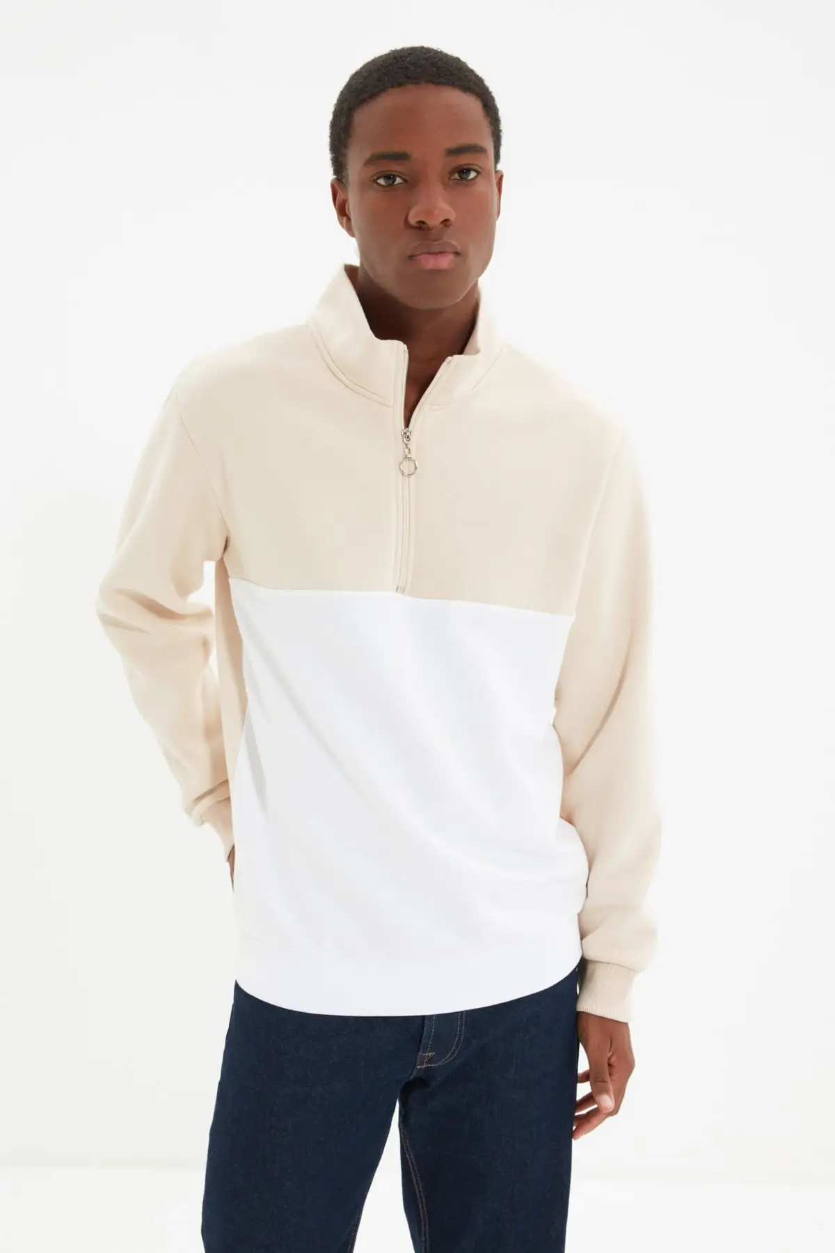 

Beige Men's Paneled Zipper Stand Up Collar Regular Fit Soft Fluffy Sweatshirt TMNAW21SW0347