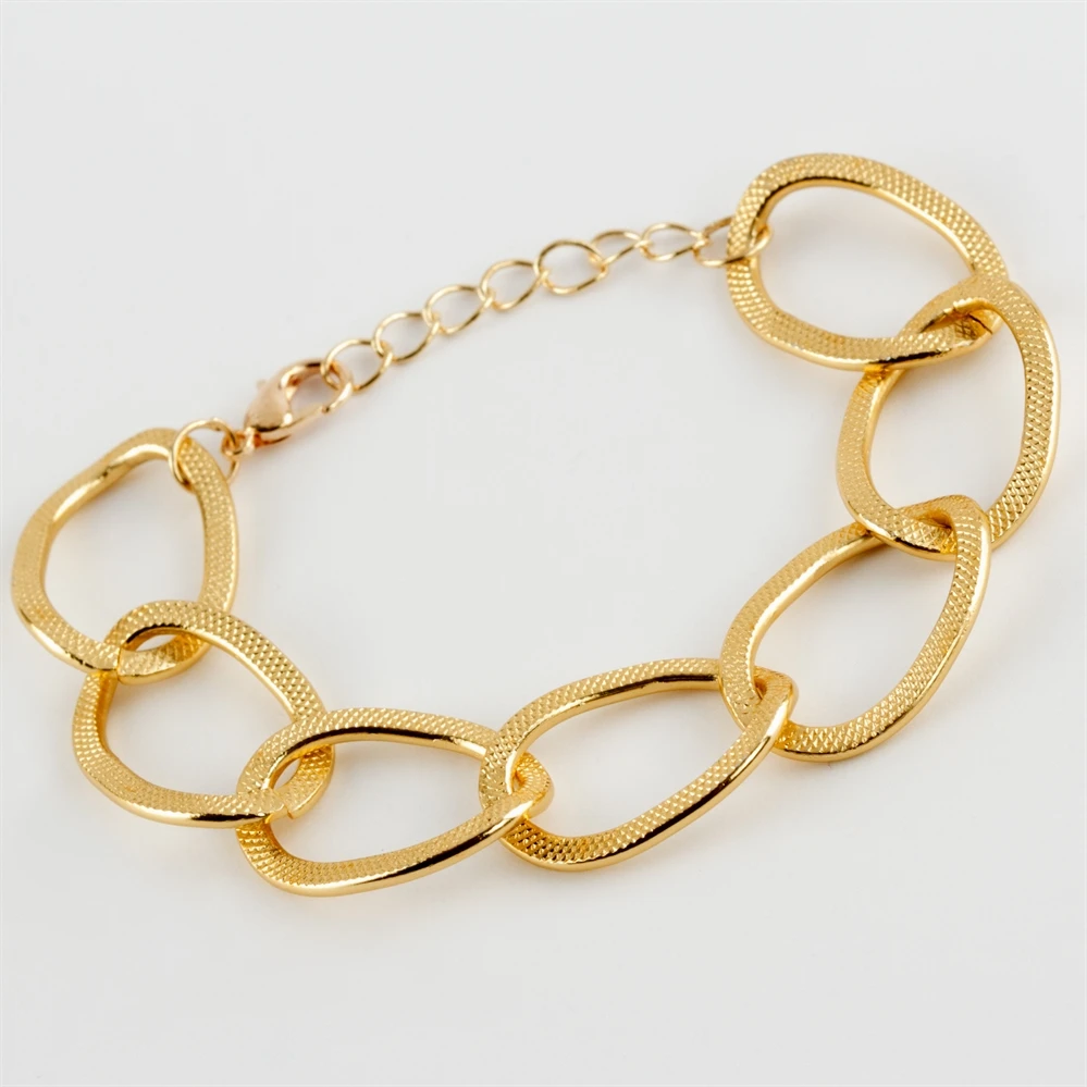 

Dotted chain bracelet