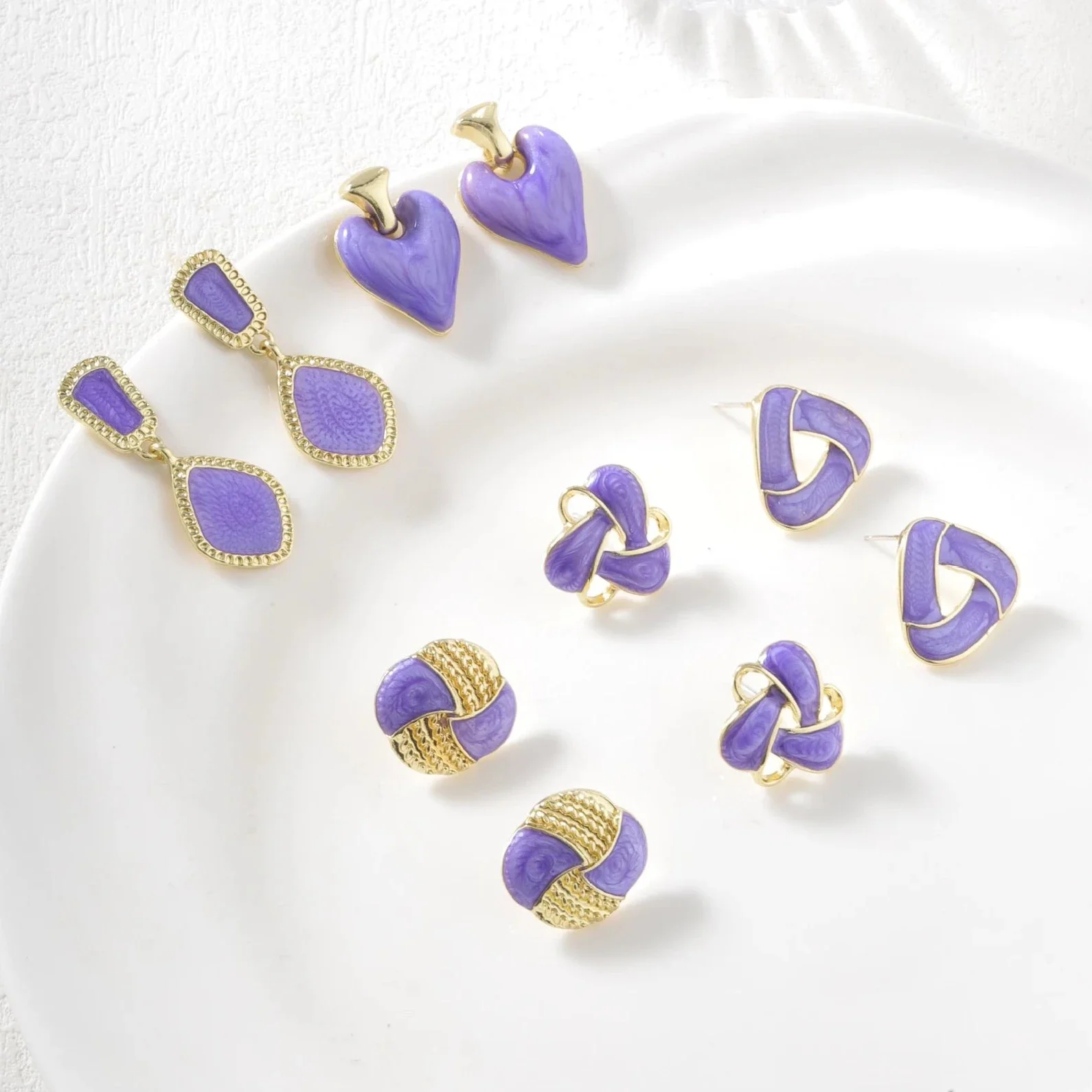 Геометрические серьги-капли для женщин