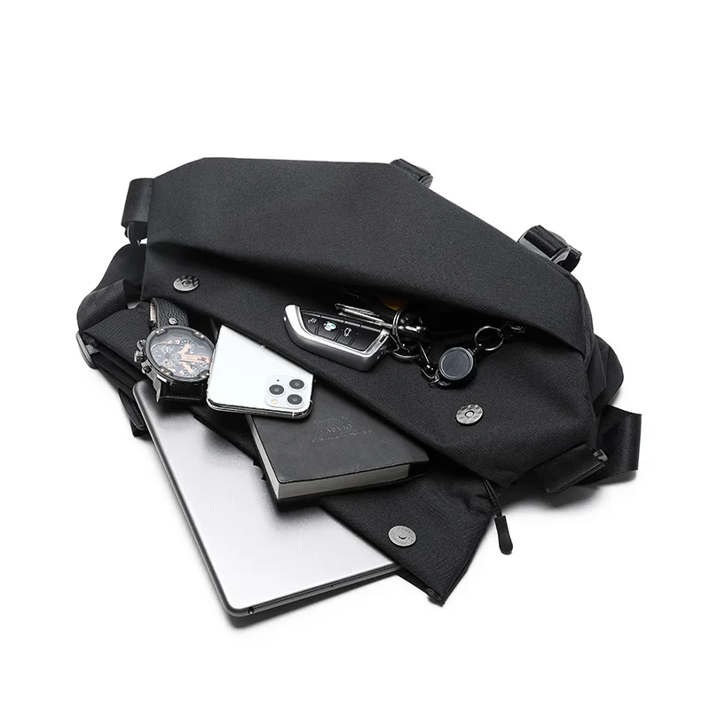 Trend Fashion Chest Bag 2023New Portable Magnetic Clasp Shoulder Strap Chest Bag Male Waterproof Motorcycle Riding Crossbody Bag
