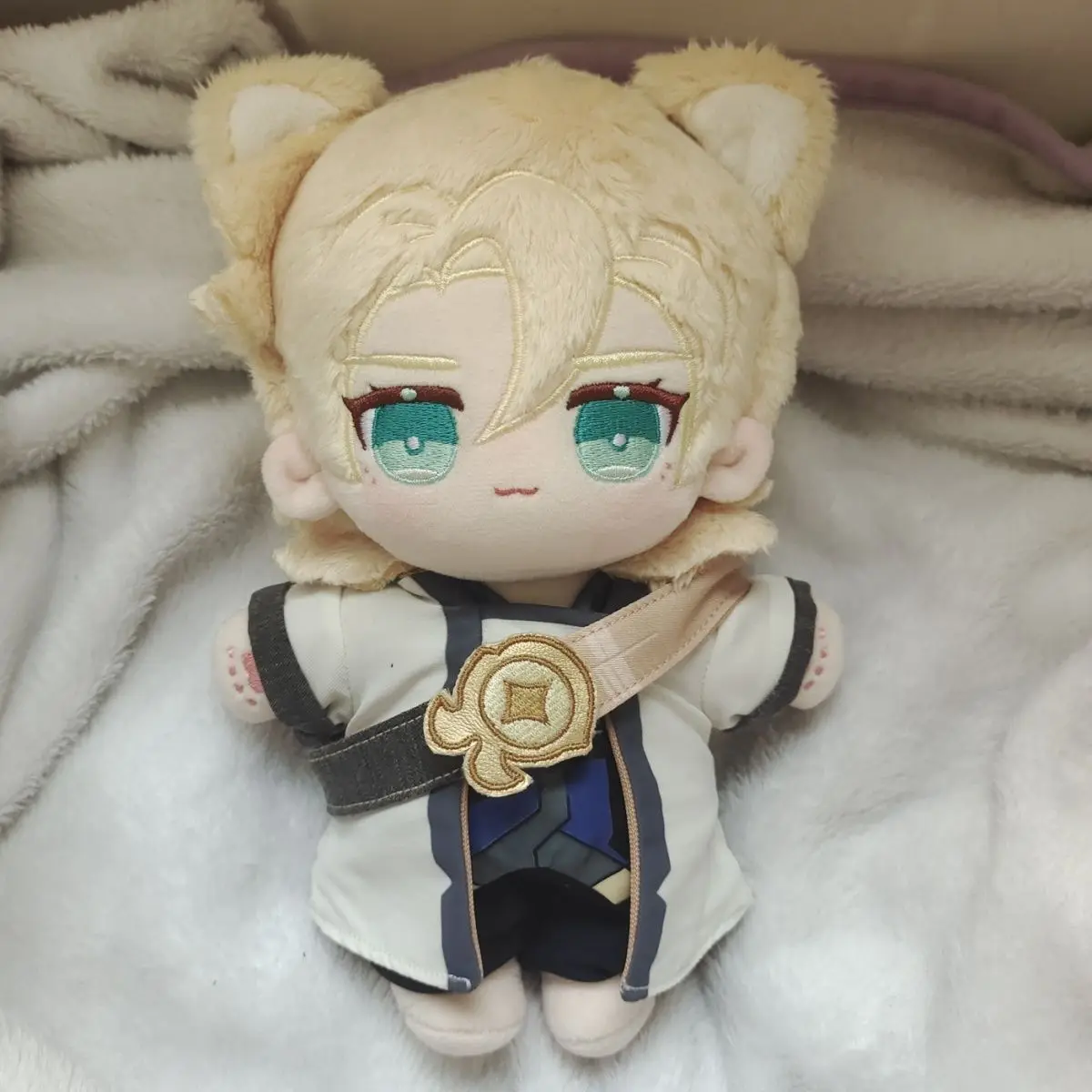

Милые плюшевые игрушки для косплея Genshin Impact из аниме-игры, 20 см, кукла с одеждой, альбедо, мультяшный талисман, плюшевые игрушки, мягкий подар...