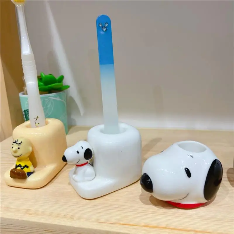 

Kawaii Anime Snoopyed Brown Cartoon Ceramic Toothbrush Holder Household Storage Toothbrush Holder Birthday Gifts for Girls Boys