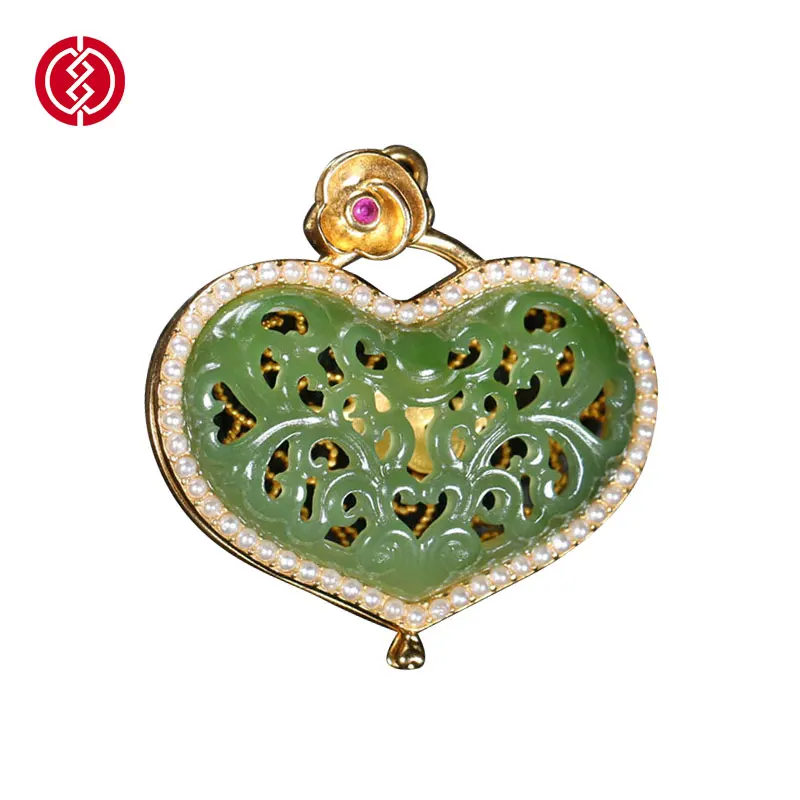 

Hotan Jade Heart Shape Sachet with 14k Gold Pendant