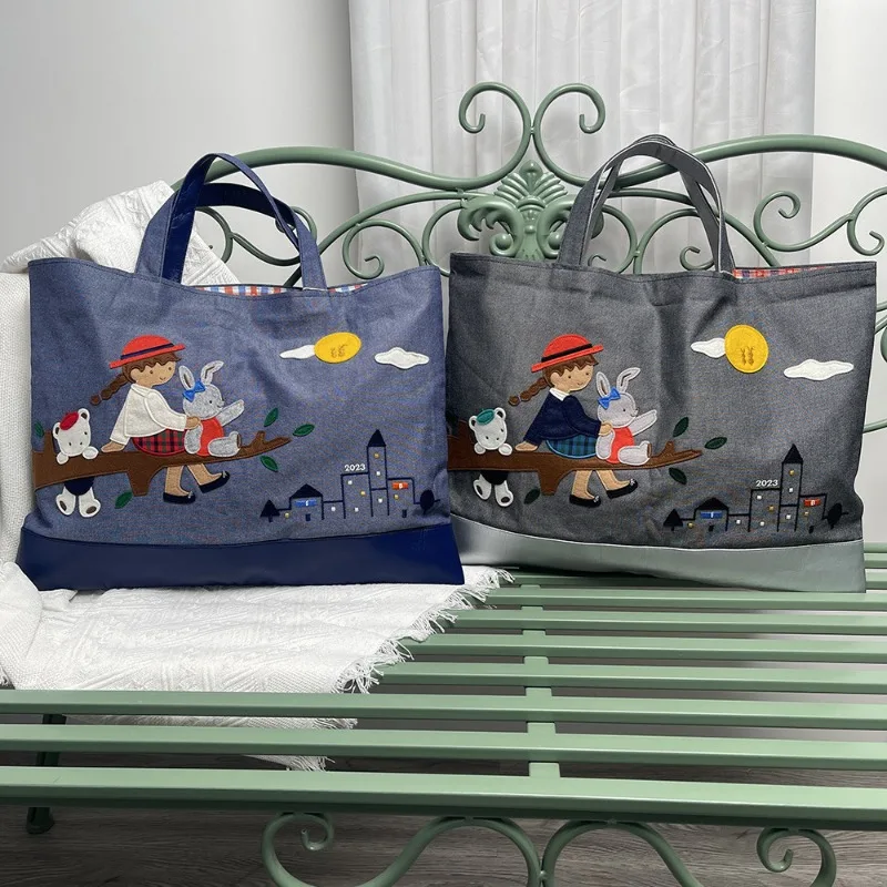 

Женская сумка-тоут из денима, с вышивкой кролика