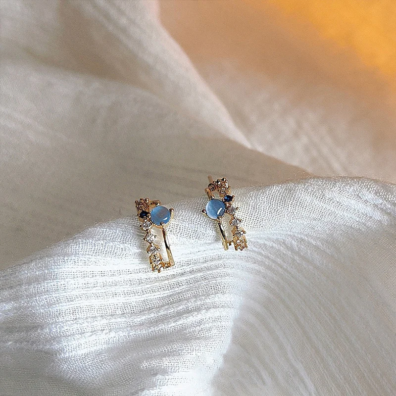 

Free Shipping 925 Silver Needle Gold Plated Flash Drill Stud Earrings For Women Korean Fashion Blue Cat's Eye Jewelry