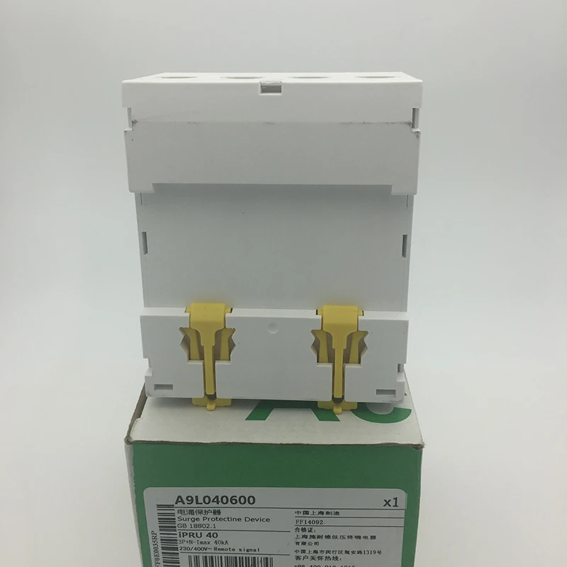 Подключаемый стабилизатор напряжения Schneider electric iPRU 3P + N 10KA 20KA 40KA 65KA 80KA 100KA 120KA TYPE II