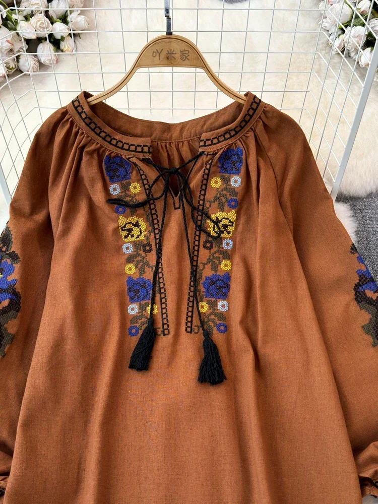 2024 весенняя рубашка с вышивкой в стиле ретро женский топ на шнуровке кисточками