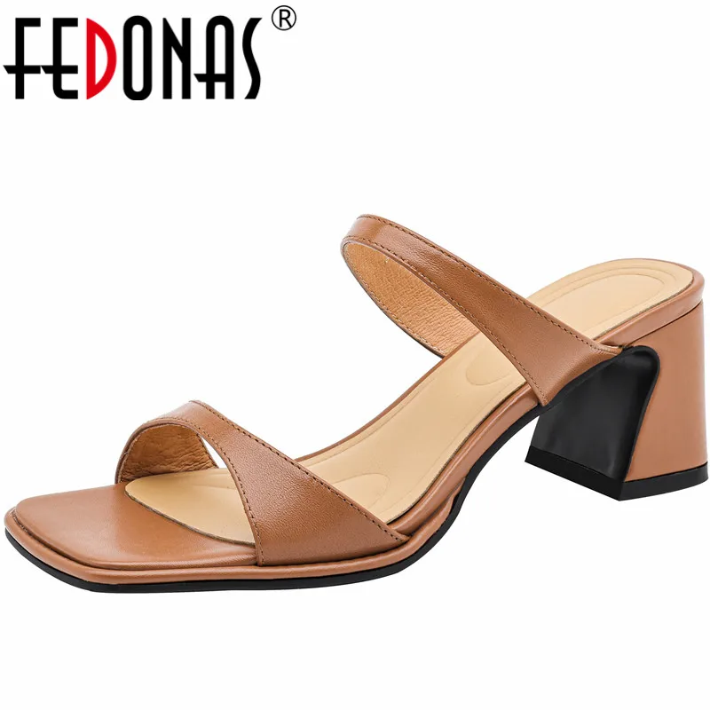 

FEDONAS/летние женские сандалии-шлепанцы на Высоком толстом каблуке; Вечерние для зрелых женщин; Офисная Женская обувь; Женские туфли-лодочки из натуральной кожи в сдержанном стиле; Новинка