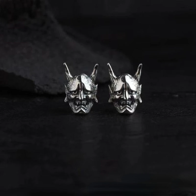 

Retro Japanese Prajna Earrings Personality Men and Women Earrings Mask Skull Earrings Dark Tattoo Devil Tide Earrings Halloween