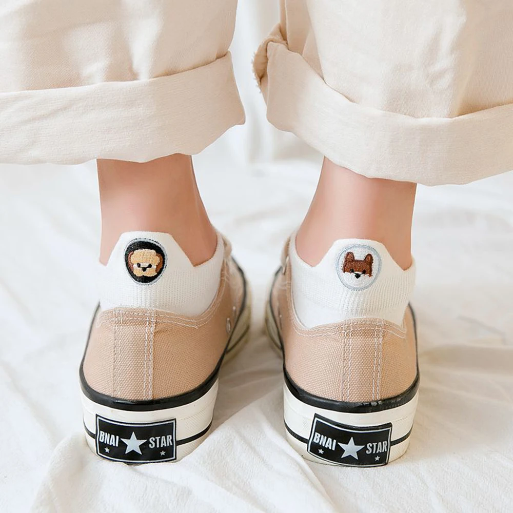 10 Pieces = 5 Pairs Women Kawaii Fashion Happy Funny Cartoon Animal Embroidered Dog Expression Harajuku Short Ankle Socks 35-41
