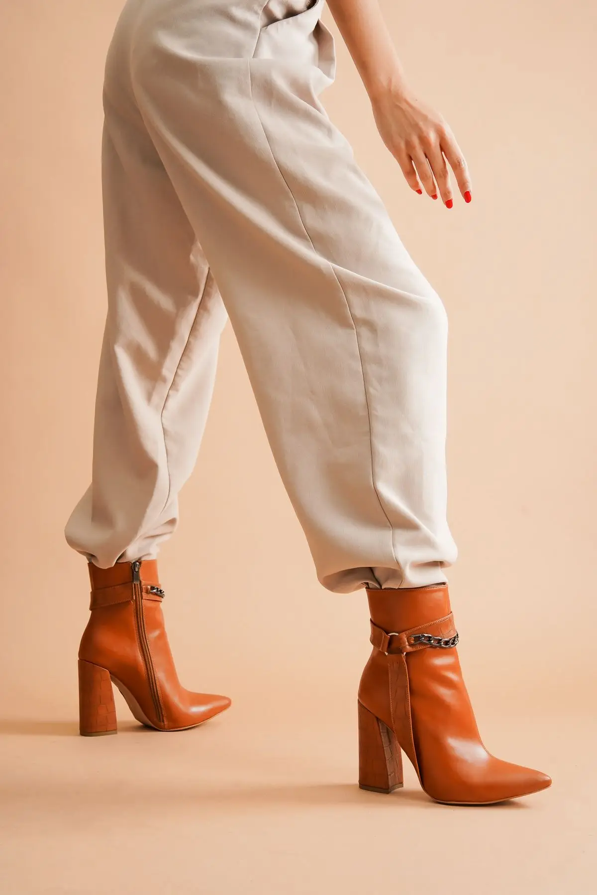 

Women's Fashion Handmade Special Leather Buckle Boots