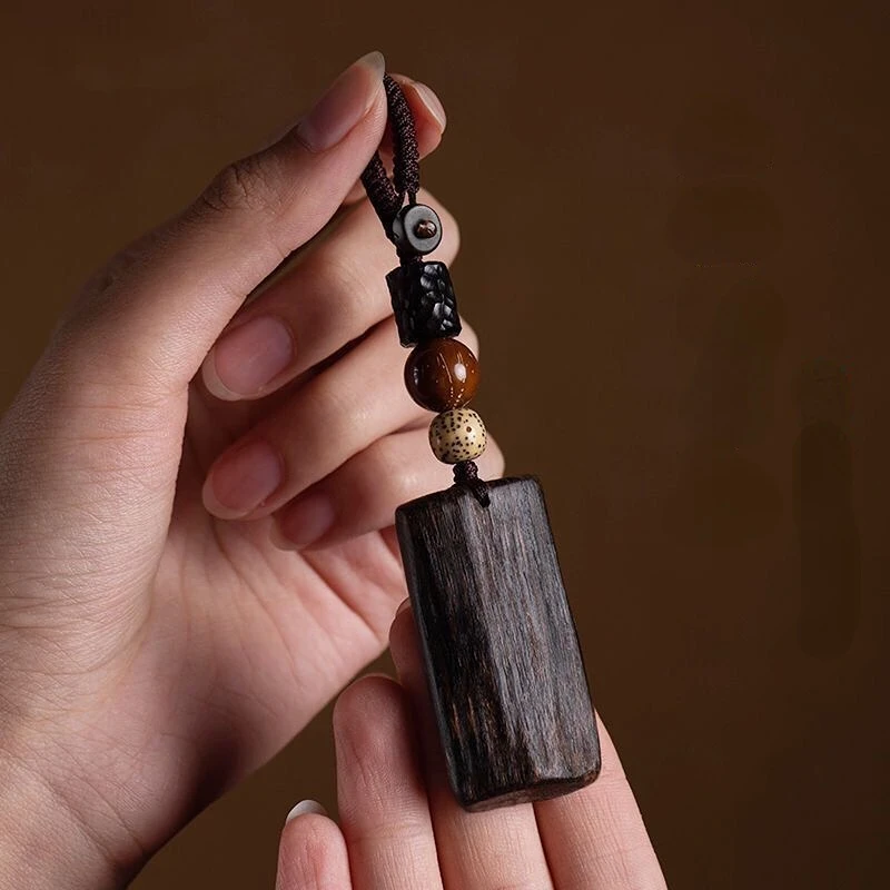 Natural with Shape Tarakan Eaglewood Safe Amulet Male and Female Couple Car Key Ring Pendant Chain Gift