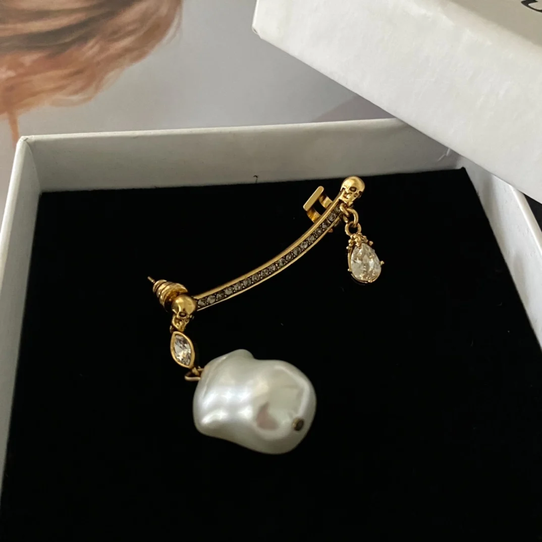 

Baroque Pearl Vintage Earring Ear Clip Single Left Earrings Fashion Designer