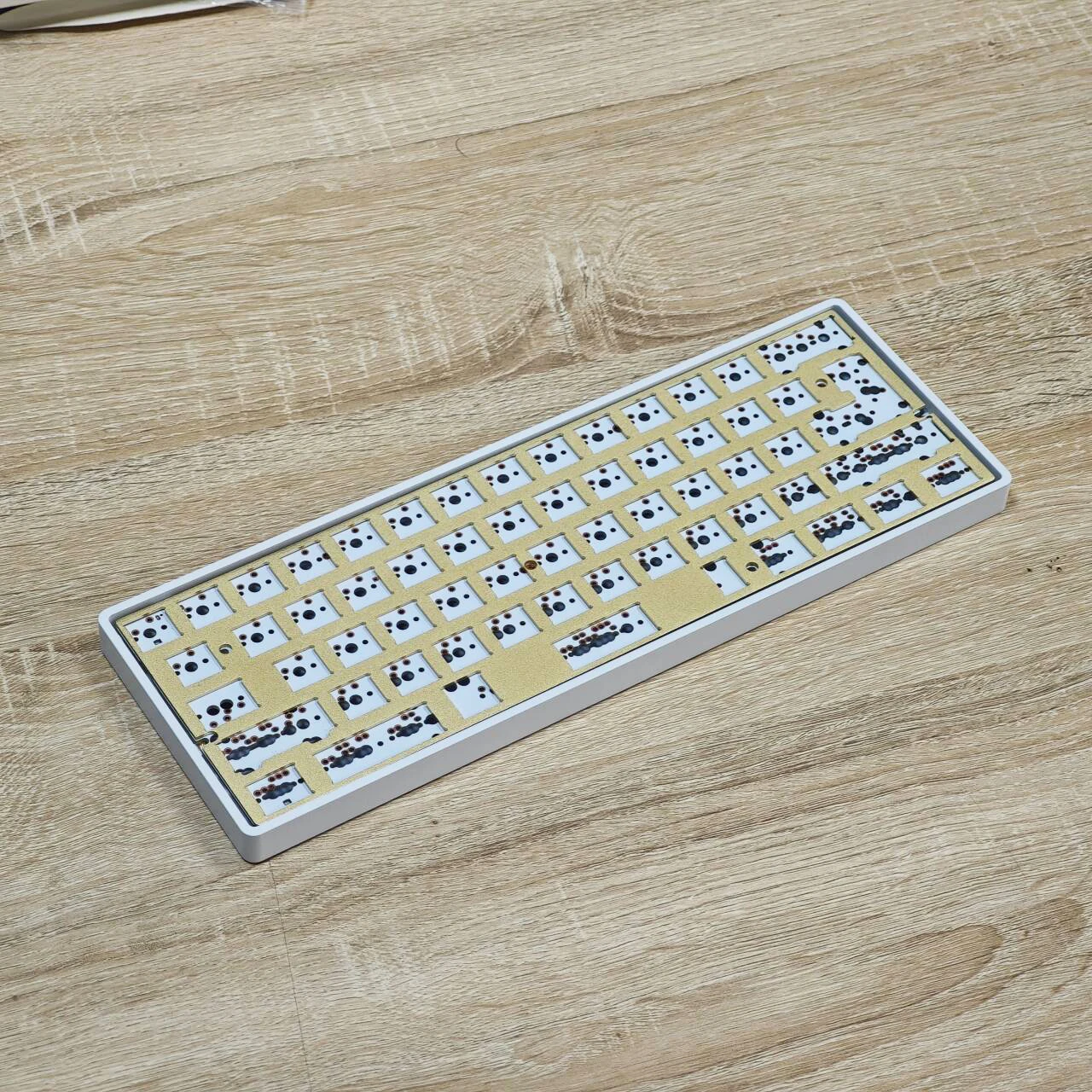 YMDK индивидуальный комплект YMD60XS GH60 DIY алюминиевый корпус с ЧПУ Bluetooth-паяльная