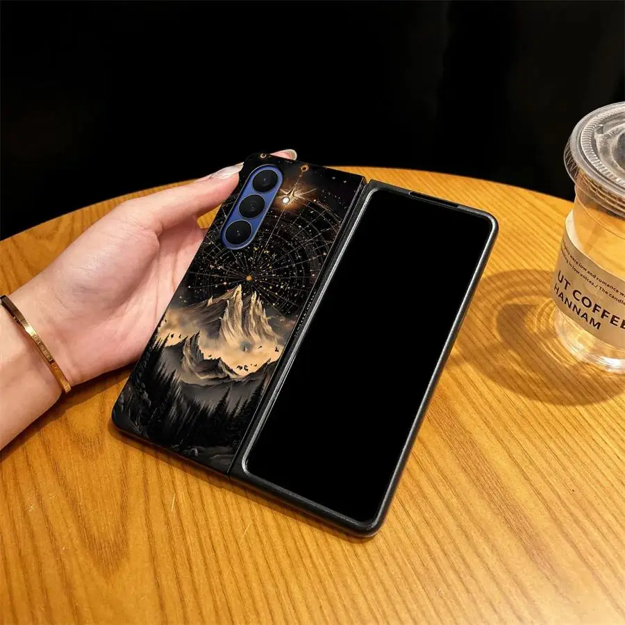 Фото Чехол-накладка Montane Forest Phone Shell Funda для Samsung Galaxy Z Fold 8 Ultra, Z Fold 7, Z Fold 6, Z Fold 5, Z Fold 4, Z Fold 3 №2