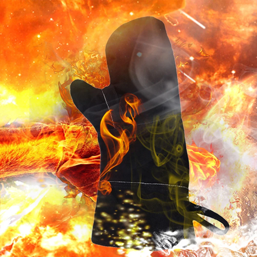 

1 Pair BBQ Gloves High Temprature Prevention Gloves Insulated Barbecue Gloves BBQ Gloves Anti-scald Cowhide Gloves for