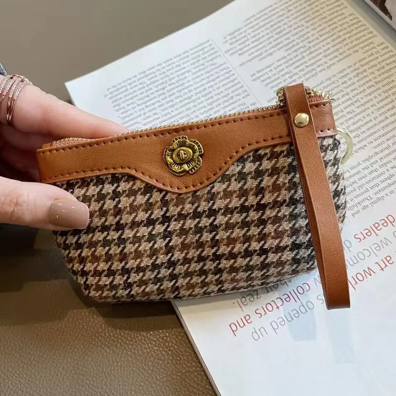 2022 Fashion Design Ladies Retro Wallet Ladies Purse Girls Small Cute Kawaii Card Clip Key Chain Ladies Money Bag