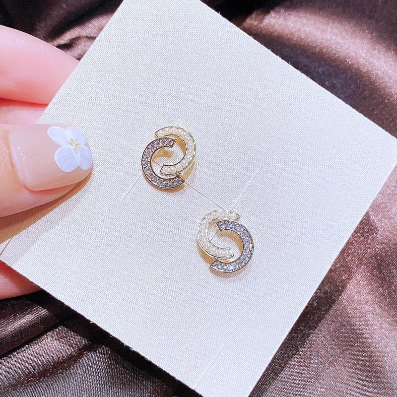 

Korean Fashion CZ Crystal Seed Pearl Earrings for Women Gold Color Plated Stud Earrings Jewelry