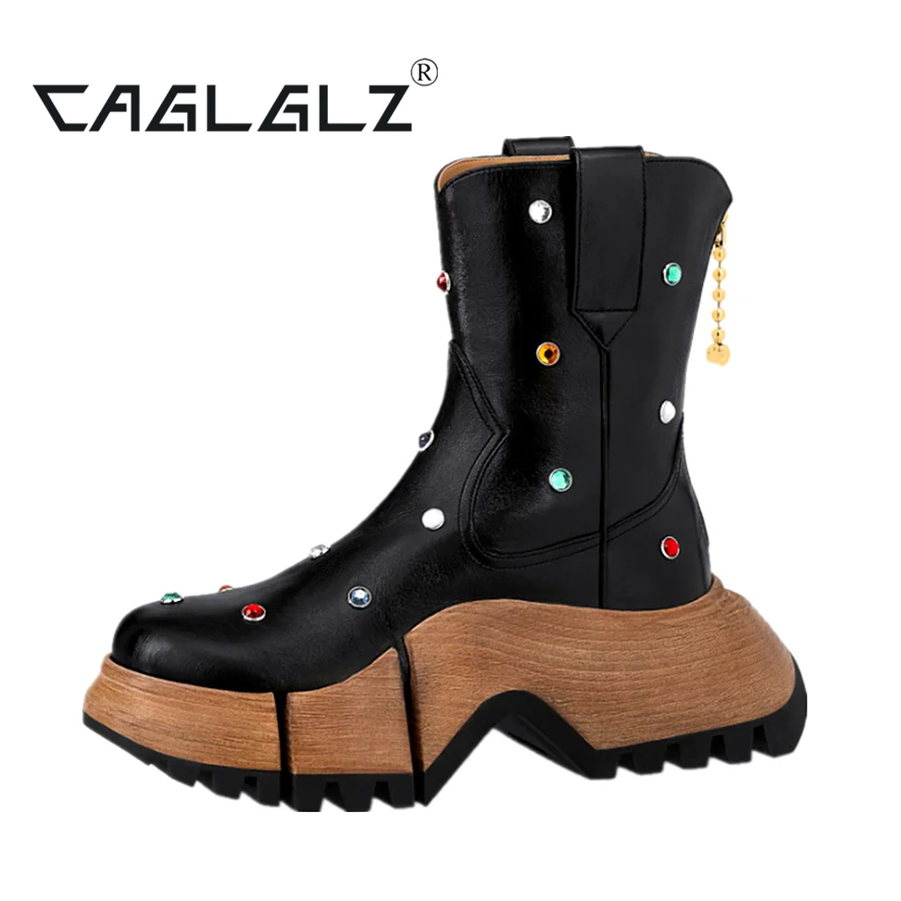 Thick sole and ankle boots for women, rivet short boots, genuine leather round toe combat boots, women's zippered motorcycle