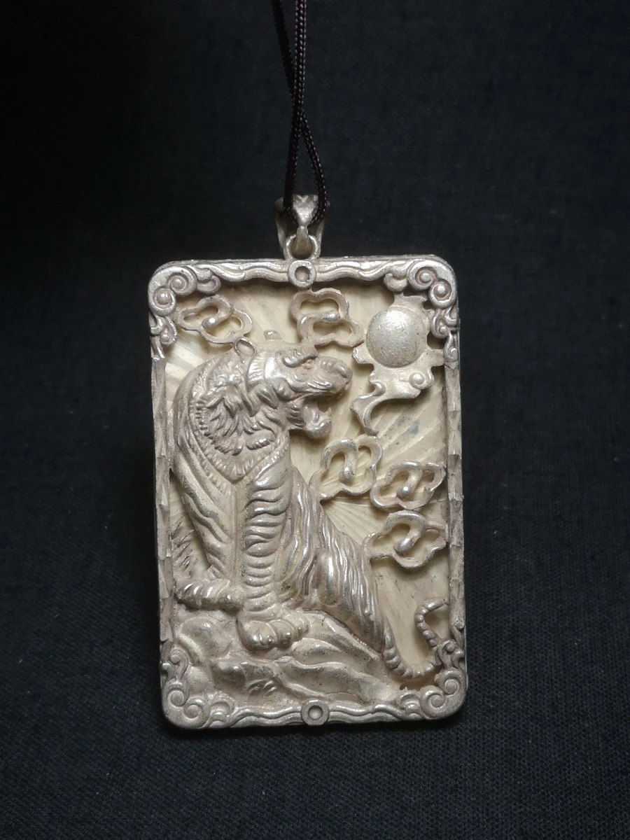 

1919 старая китайская тибетская серебряная статуя силы тигра ручной работы Амулет ожерелье кулон украшение подарок