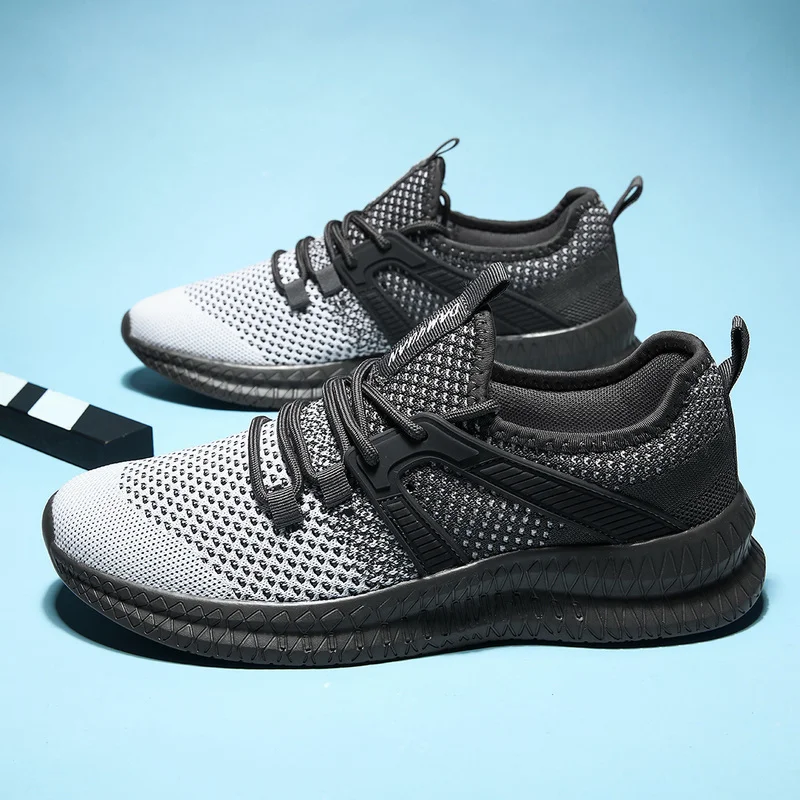 2022 Men Running Shoes Breathable Outdoor Sports Shoes Lightweight Sneakers for Women Comfortable Athletic Training Footwear