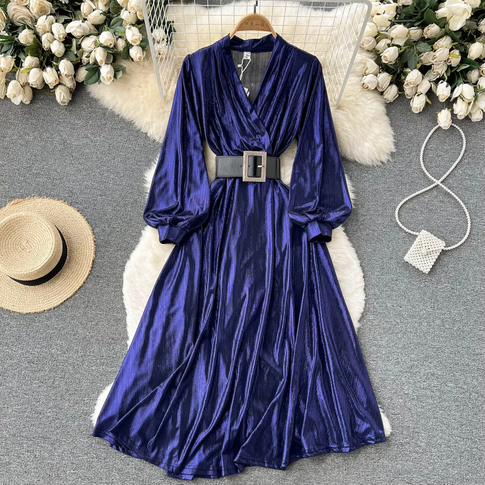 

2022 New fashion Korean Version With Slim Waist, V-neck Flared Sleeve Women's Elegant and Large Pleats Dresses