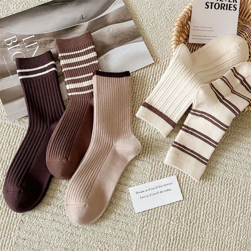 

Популярные шерстяные носки, женские новые осенние повседневные полосатые высококачественные дышащие шерстяные носки в японском стиле для женщин, модные простые