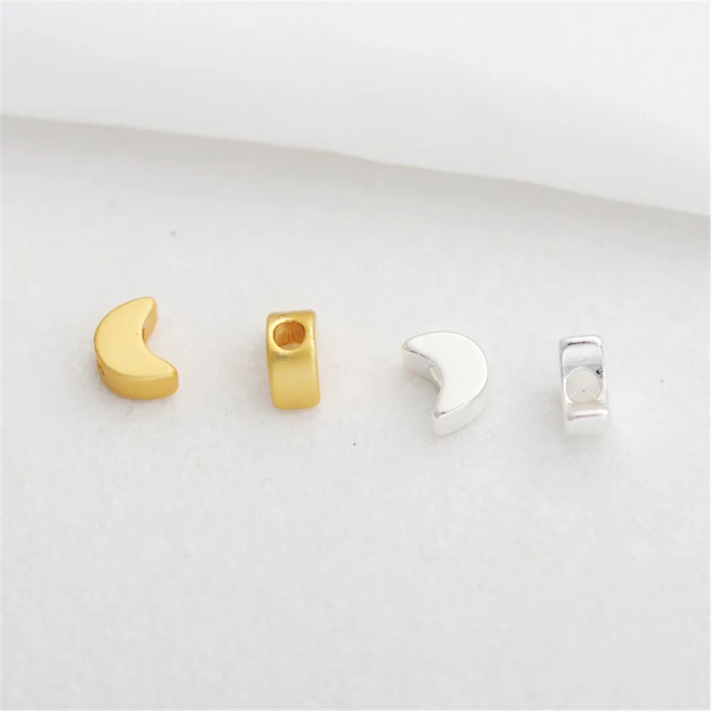 Плоские горизонтальные бусины в форме Луны с золотым покрытием 18 карат 10 шт.