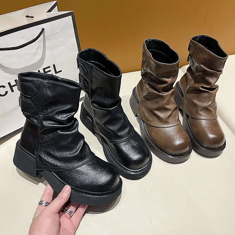 Зимние ботинки. Женская обувь. Осенние сабо. Сапоги на платформе с круглым носком.