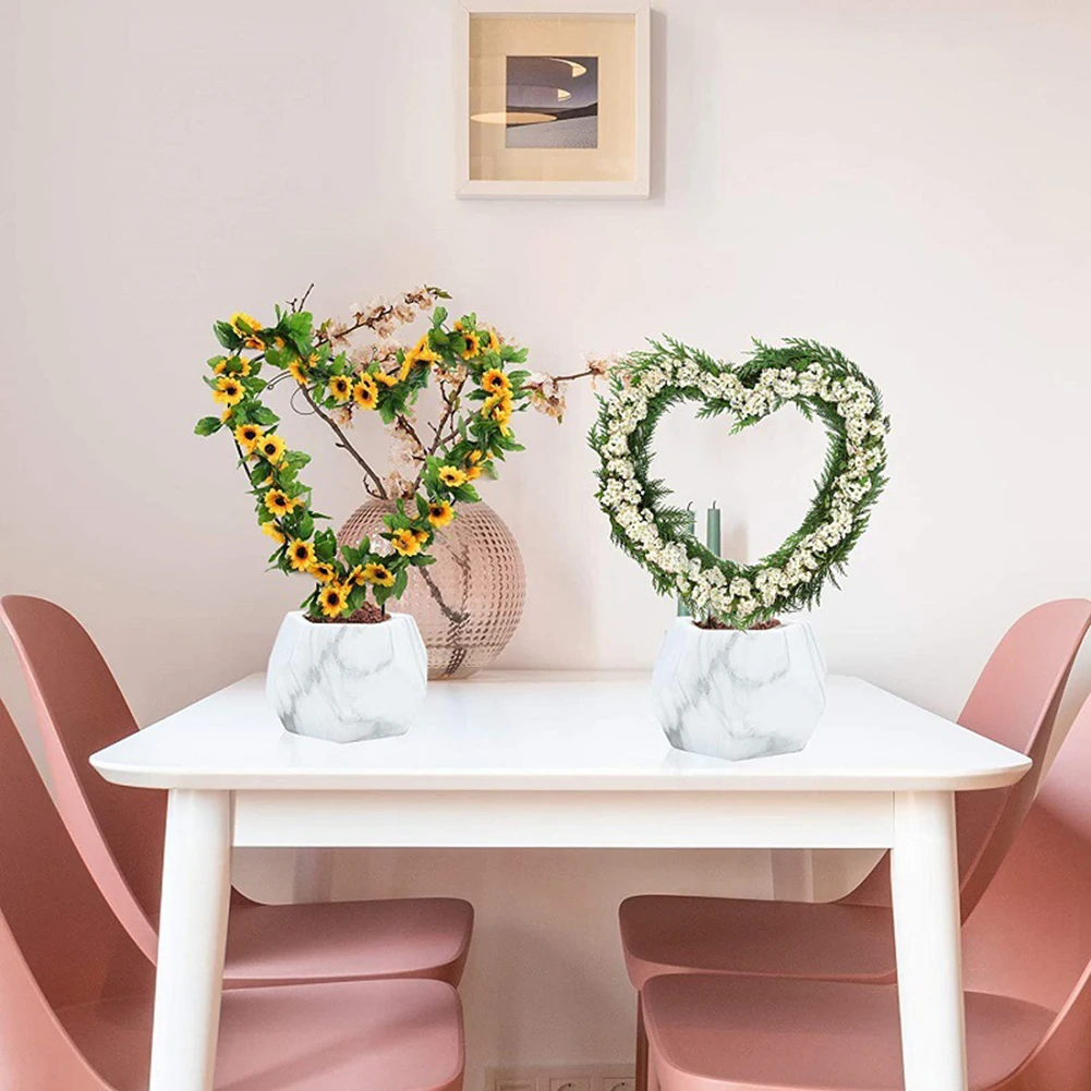 

Garden Plant Support Stake Stand Heart/round Shaped Vine Climbing Rack Flower Plant Trelli Support Frame Garden Decor